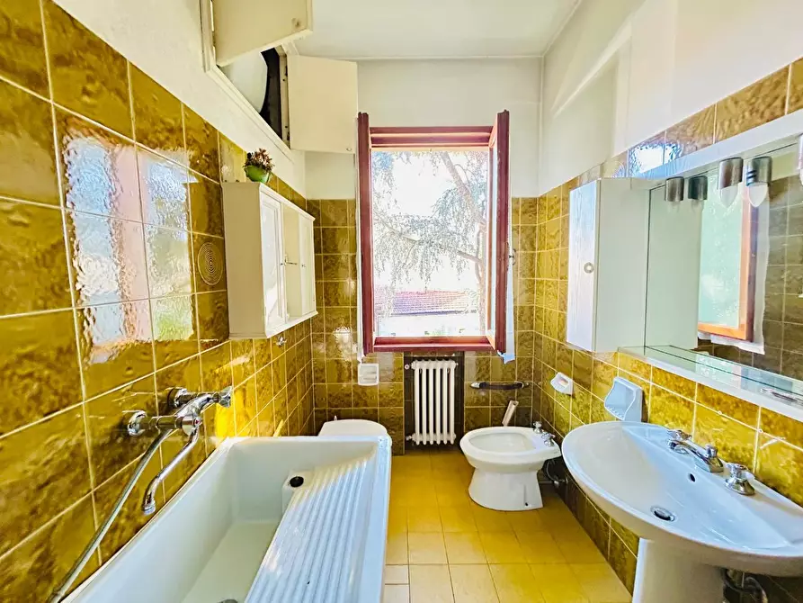 Immagine 26 di Villa in vendita  a Empoli