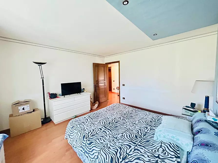 Immagine 52 di Villa in vendita  a Empoli