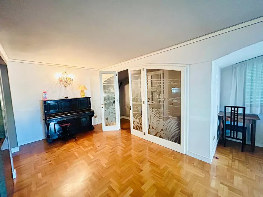 Immagine 42 di Villa in vendita  a Empoli