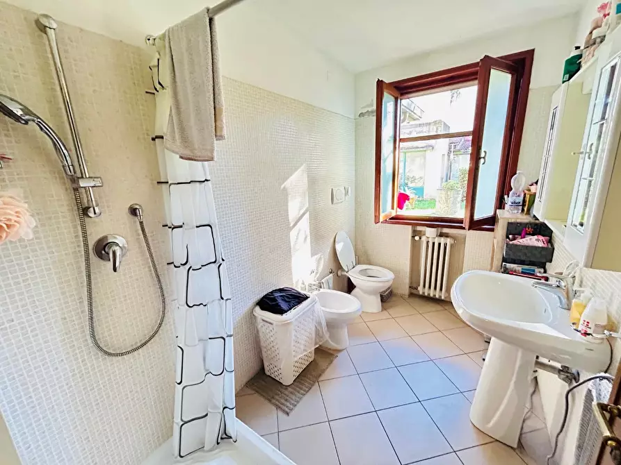 Immagine 55 di Villa in vendita  a Empoli