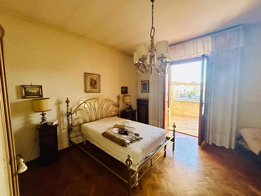Immagine 32 di Villa in vendita  a Empoli