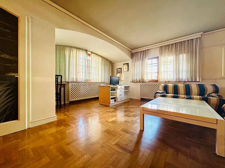 Immagine 41 di Villa in vendita  a Empoli