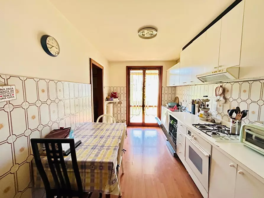 Immagine 49 di Villa in vendita  a Empoli