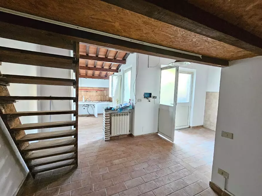 Immagine 4 di Appartamento in vendita  a Pisa