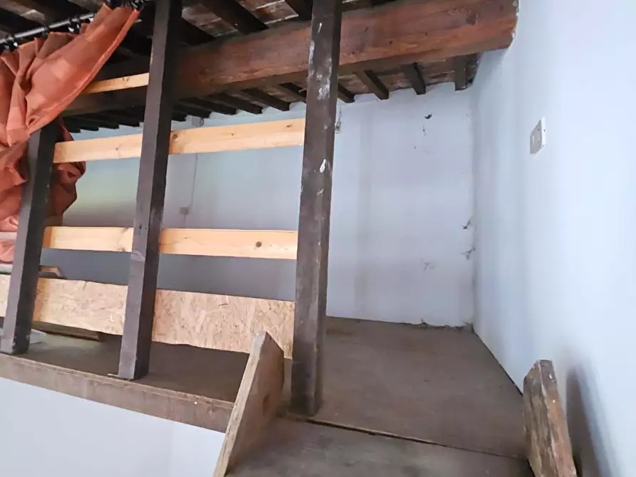 Immagine 5 di Appartamento in vendita  a Pisa