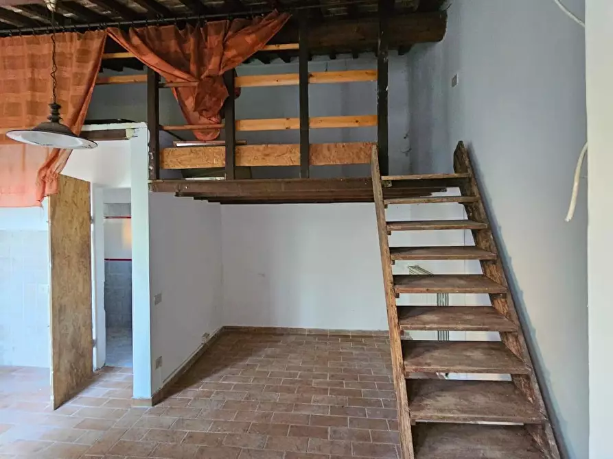 Immagine 7 di Appartamento in vendita  a Pisa