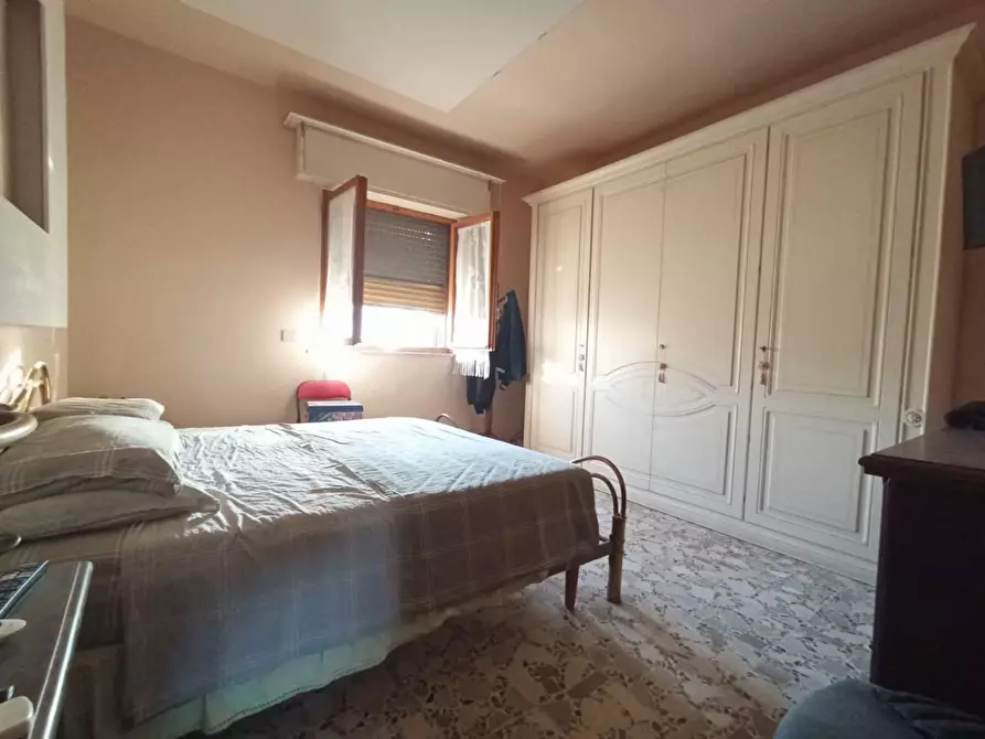 Immagine 13 di Villa in vendita  a Cascina