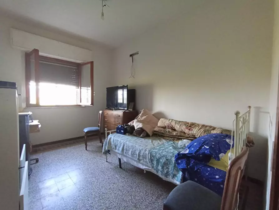 Immagine 16 di Villa in vendita  a Cascina