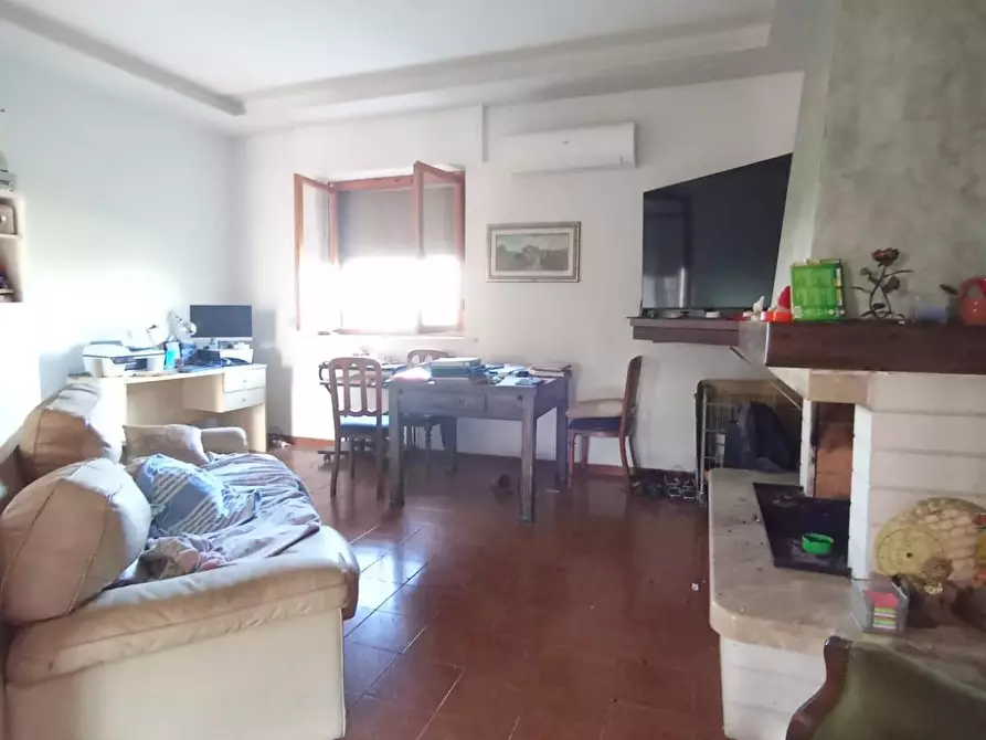 Immagine 10 di Villa in vendita  a Cascina