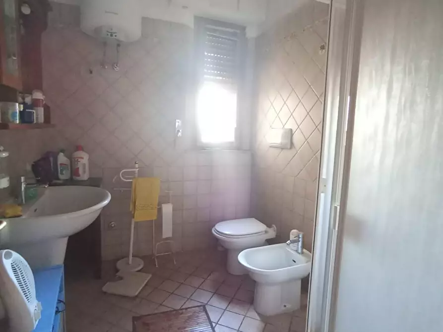 Immagine 17 di Villa in vendita  a Cascina