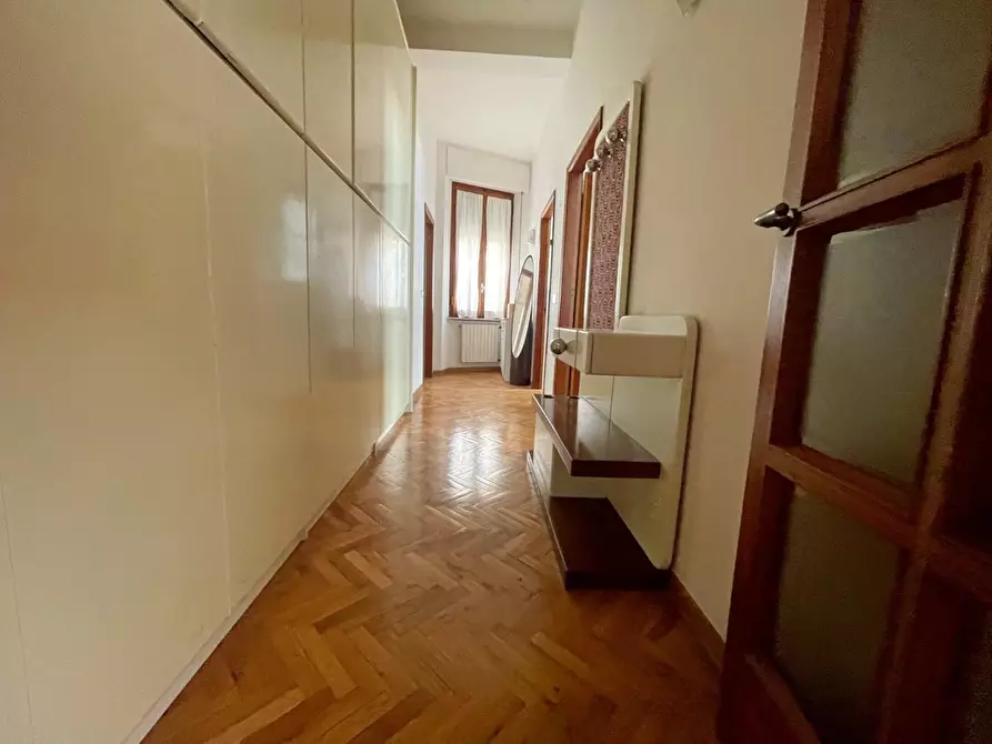 Immagine 9 di Appartamento in vendita  a Poggibonsi