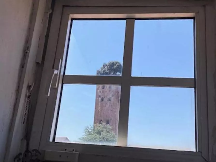 Immagine 9 di Appartamento in vendita  a Lucca