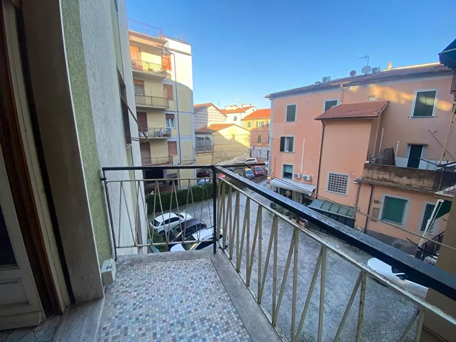 Immagine 11 di Appartamento in vendita  a Sarzana