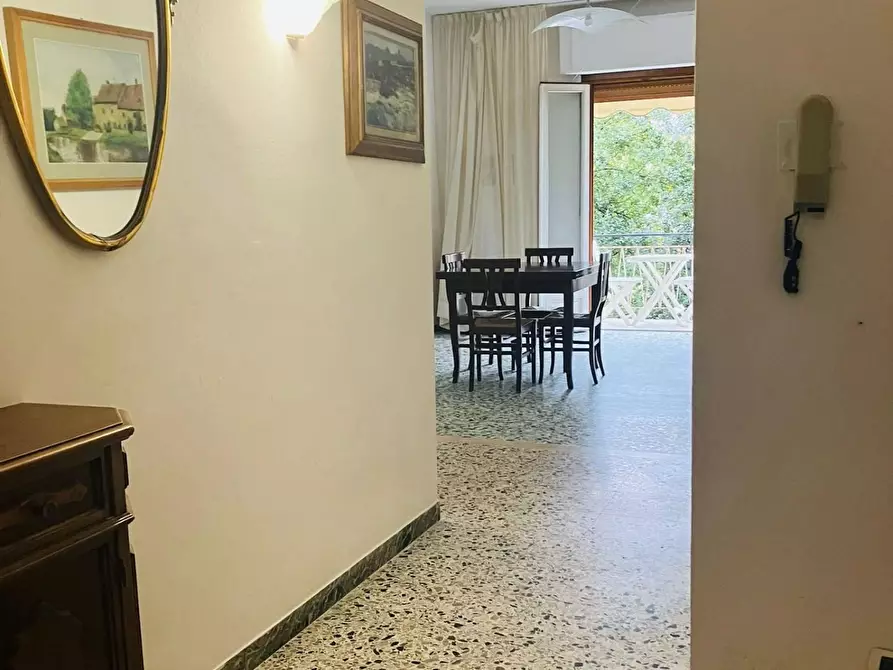 Immagine 12 di Appartamento in vendita  a Sarzana