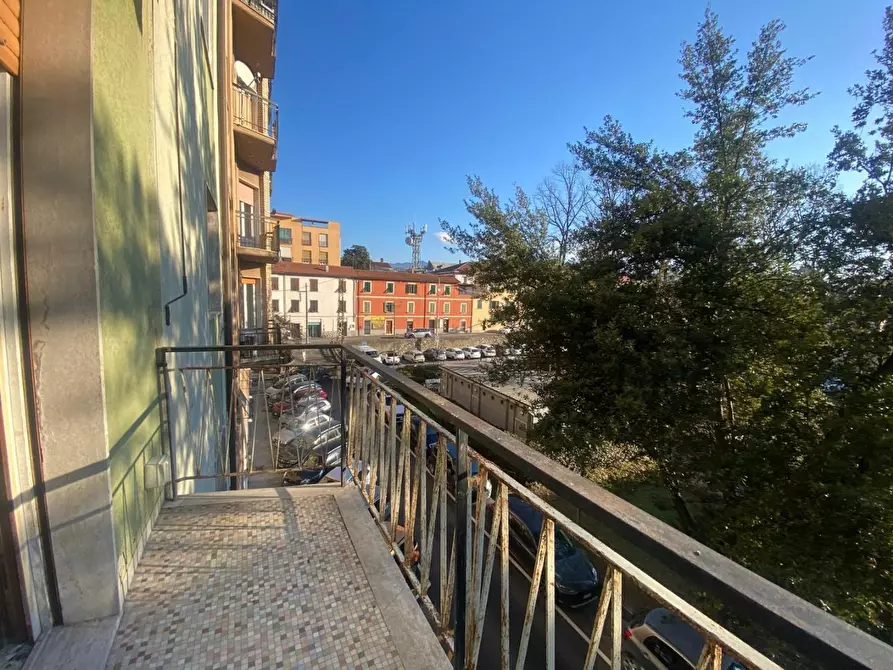 Immagine 5 di Appartamento in vendita  a Sarzana