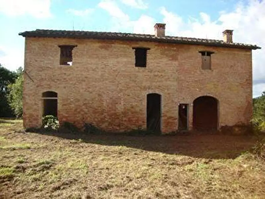 Immagine 1 di Rustico / casale in vendita  a Pontedera