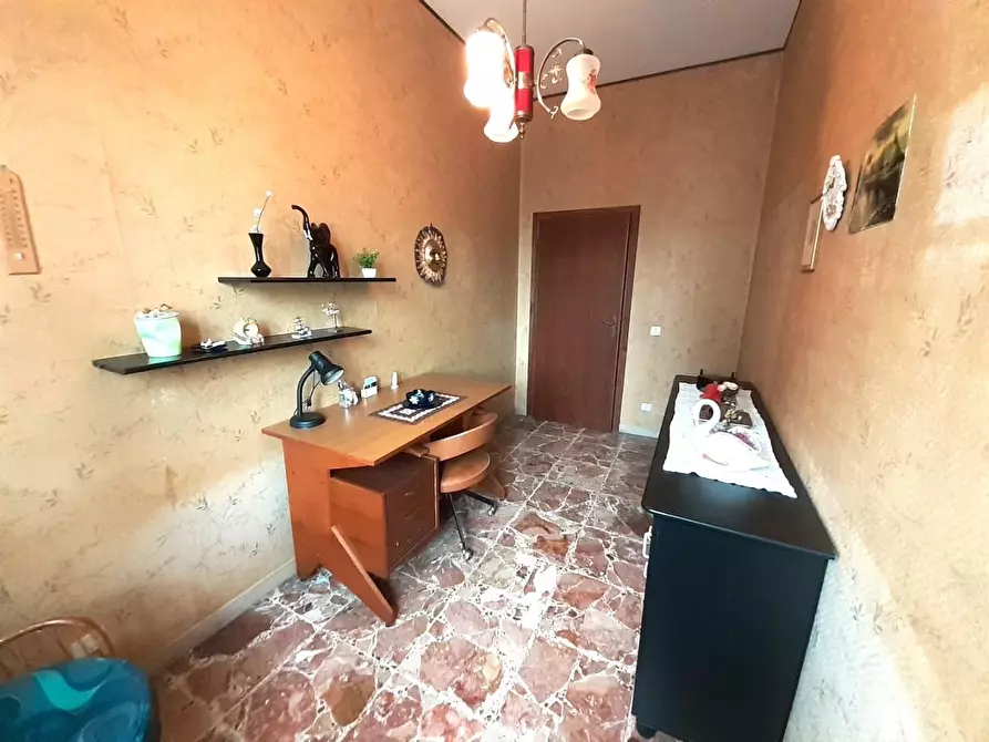 Immagine 12 di Appartamento in vendita  a Empoli