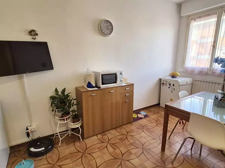 Immagine 17 di Appartamento in vendita  a Viareggio