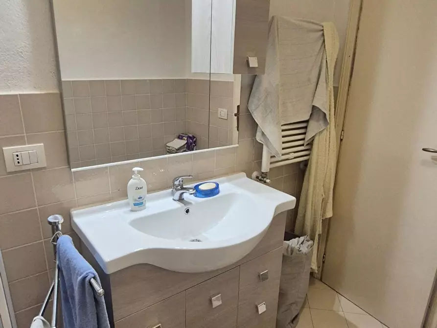 Immagine 65 di Appartamento in vendita  a Viareggio