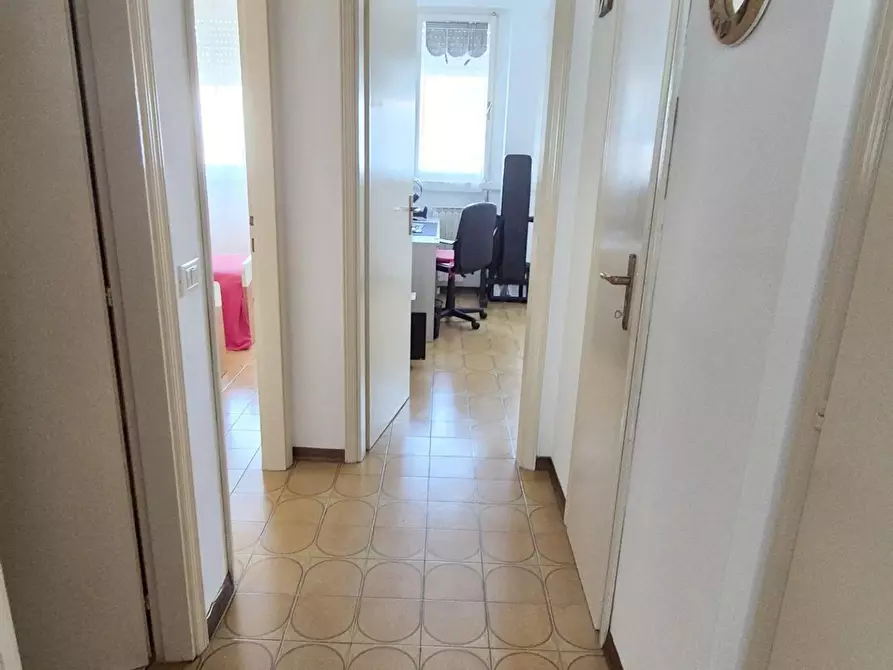 Immagine 40 di Appartamento in vendita  a Viareggio