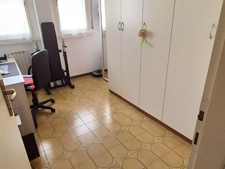 Immagine 42 di Appartamento in vendita  a Viareggio