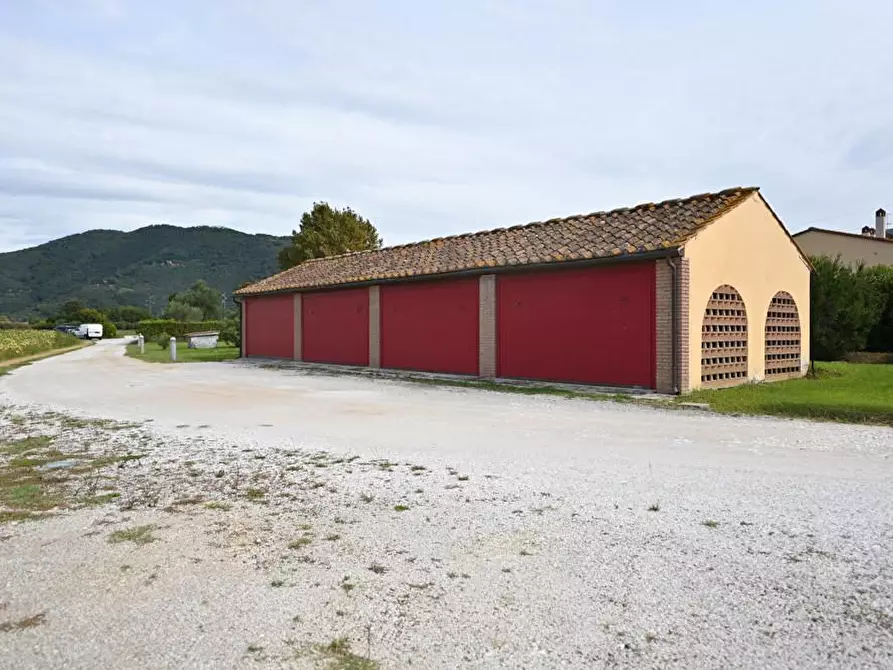 Immagine 18 di Villetta a schiera in vendita  a San Giuliano Terme