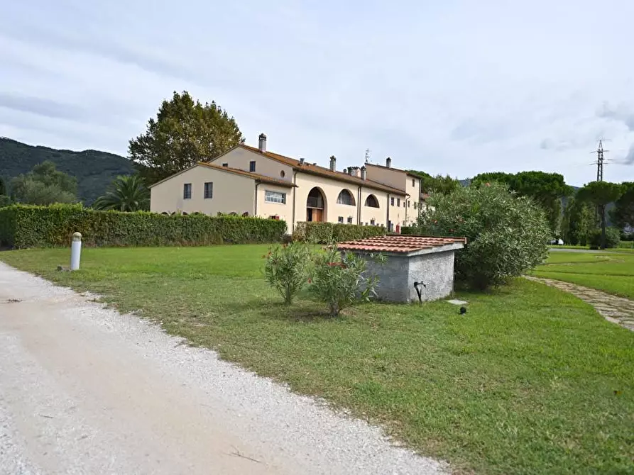 Immagine 16 di Villetta a schiera in vendita  a San Giuliano Terme