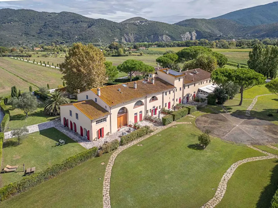 Immagine 48 di Villetta a schiera in vendita  a San Giuliano Terme