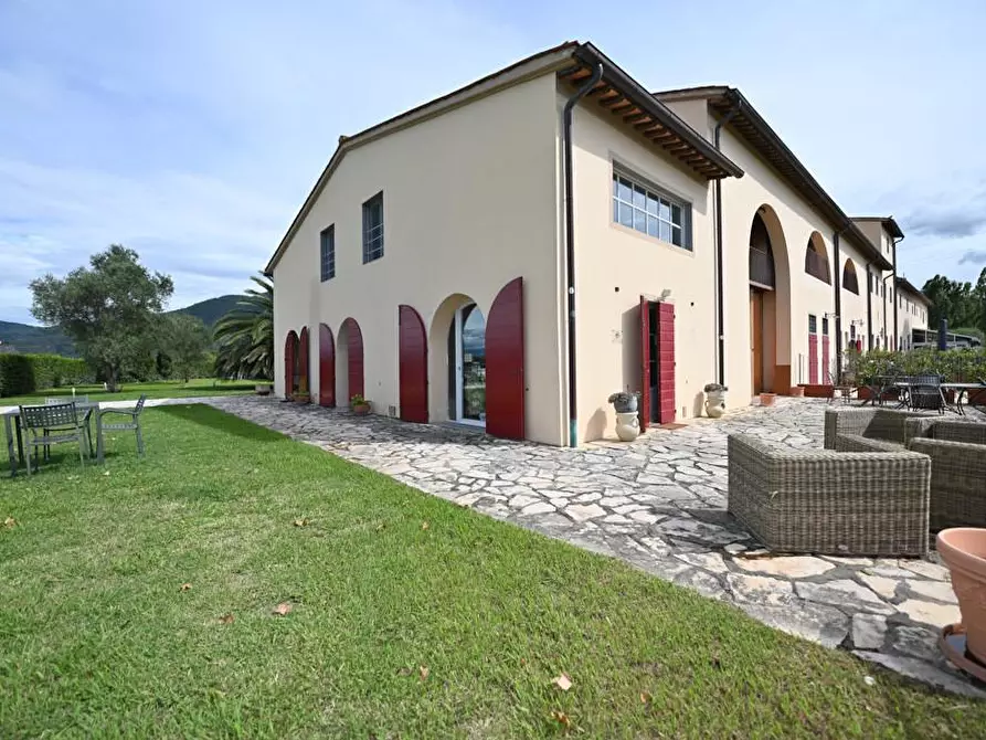 Immagine 13 di Villetta a schiera in vendita  a San Giuliano Terme