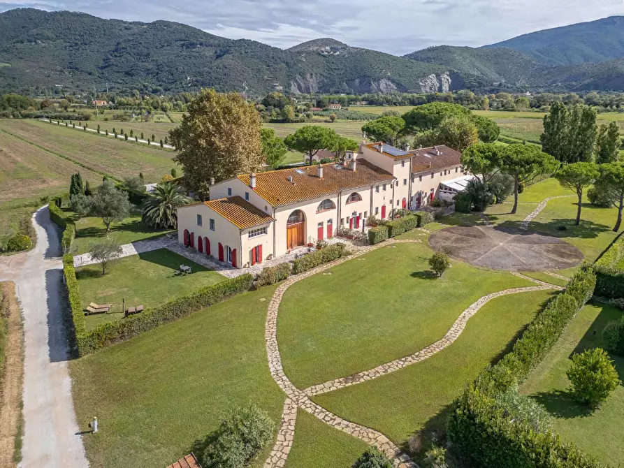 Immagine 49 di Villetta a schiera in vendita  a San Giuliano Terme