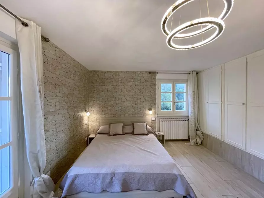 Immagine 58 di Casa indipendente in vendita  a Camaiore