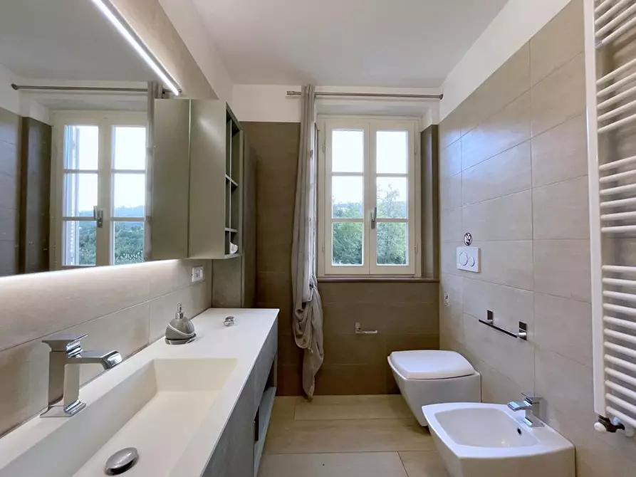 Immagine 48 di Casa indipendente in vendita  a Camaiore