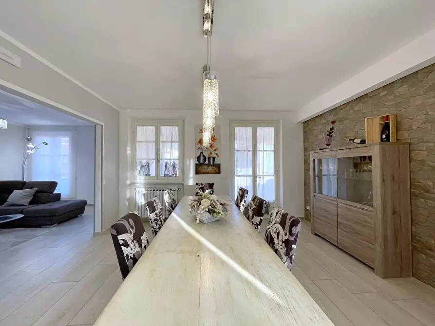 Immagine 5 di Casa indipendente in vendita  a Camaiore