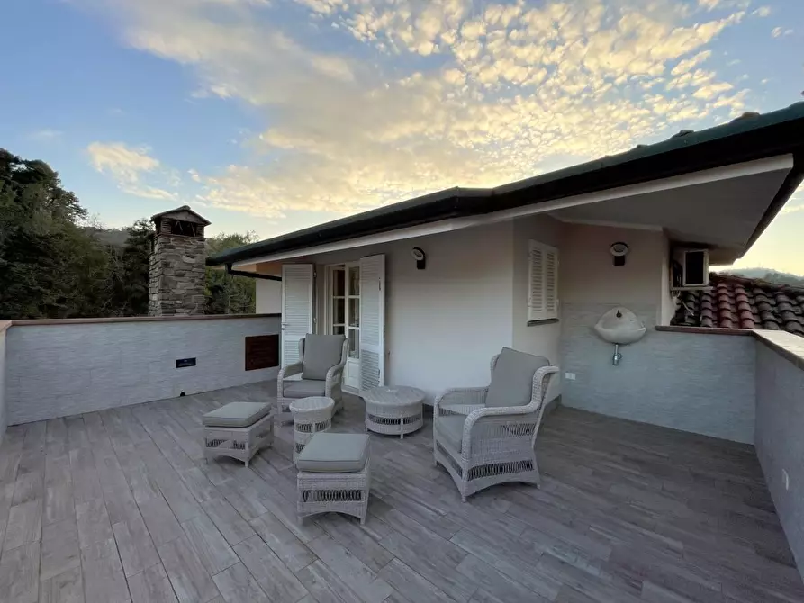 Immagine 59 di Casa indipendente in vendita  a Camaiore