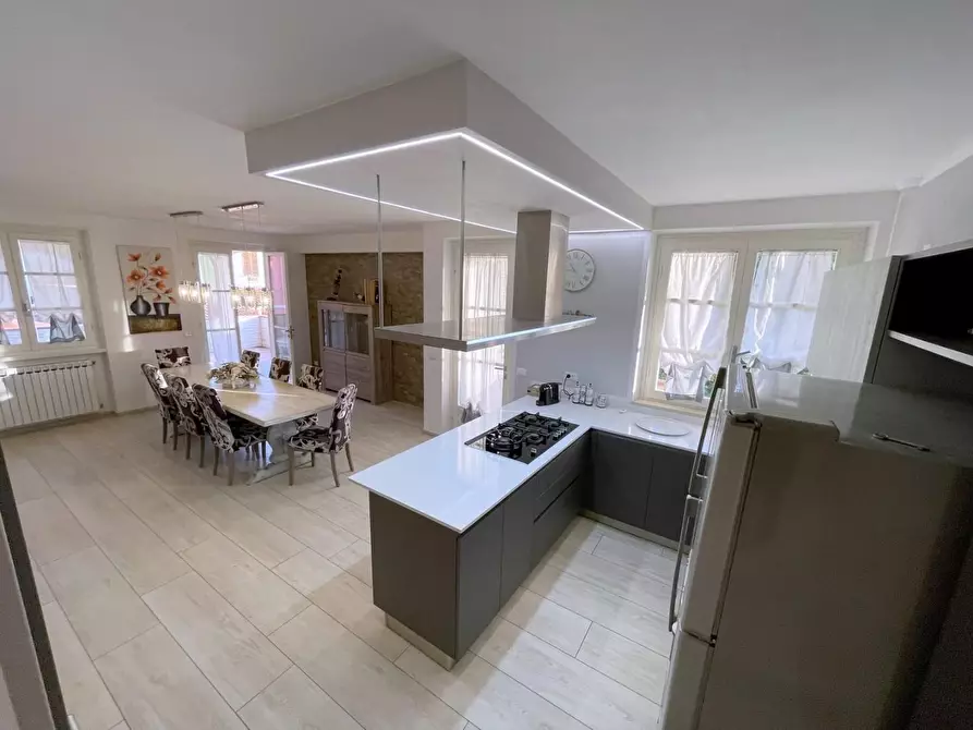 Immagine 23 di Casa indipendente in vendita  a Camaiore