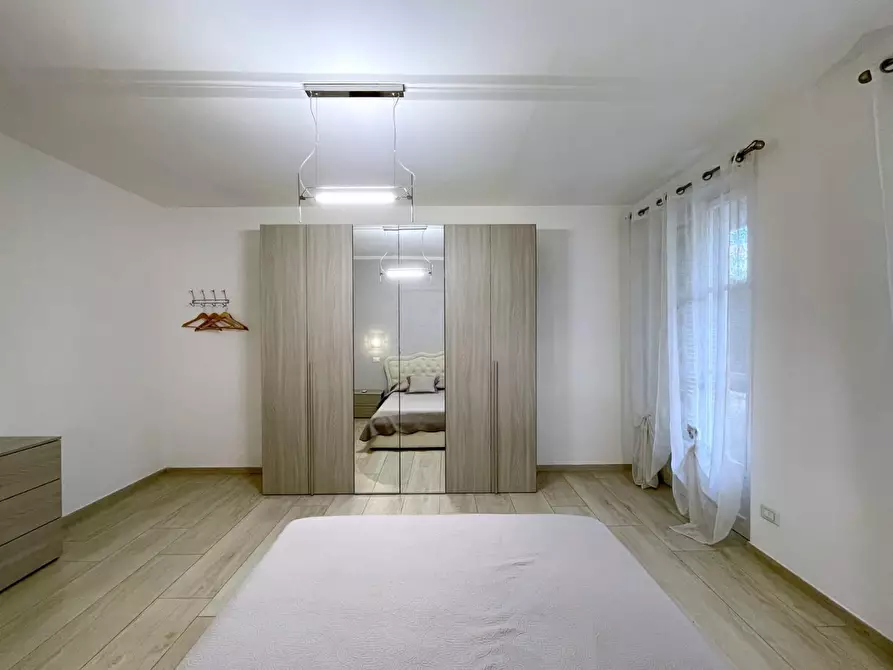 Immagine 39 di Casa indipendente in vendita  a Camaiore