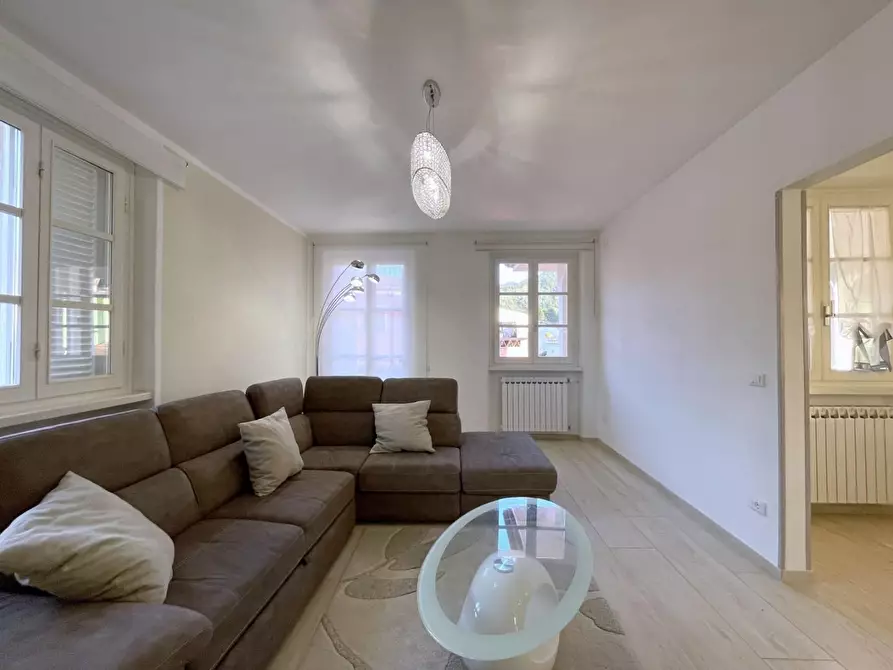 Immagine 13 di Casa indipendente in vendita  a Camaiore