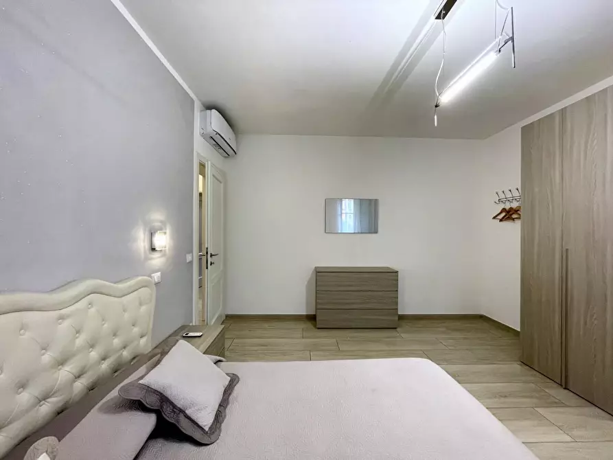 Immagine 38 di Casa indipendente in vendita  a Camaiore