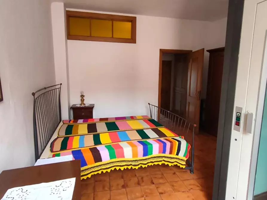 Immagine 29 di Terratetto in vendita  a Ortonovo