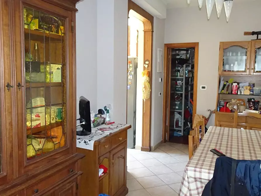 Immagine 8 di Appartamento in vendita  a Cascina