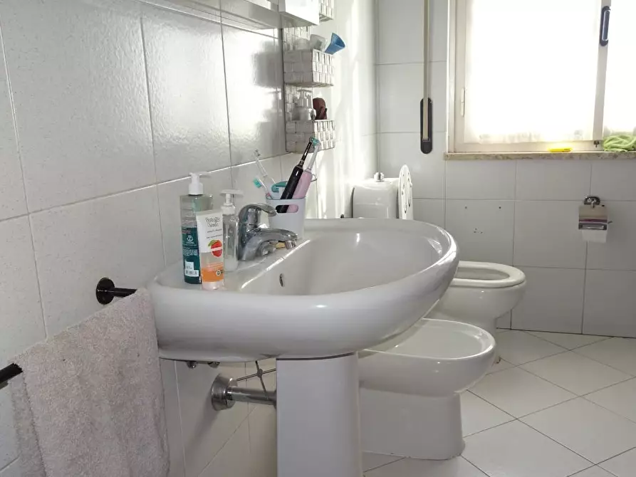 Immagine 19 di Appartamento in vendita  a Cascina