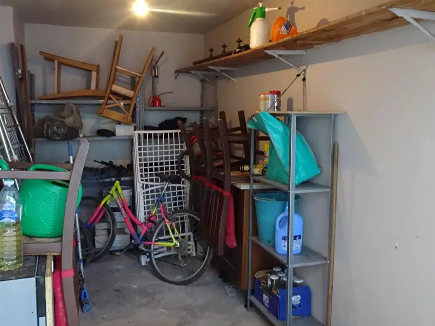 Immagine 22 di Appartamento in vendita  a Cascina