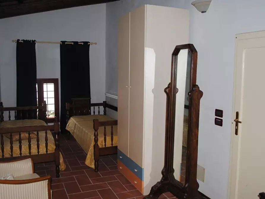 Immagine 42 di Casa colonica in vendita  a Pescia