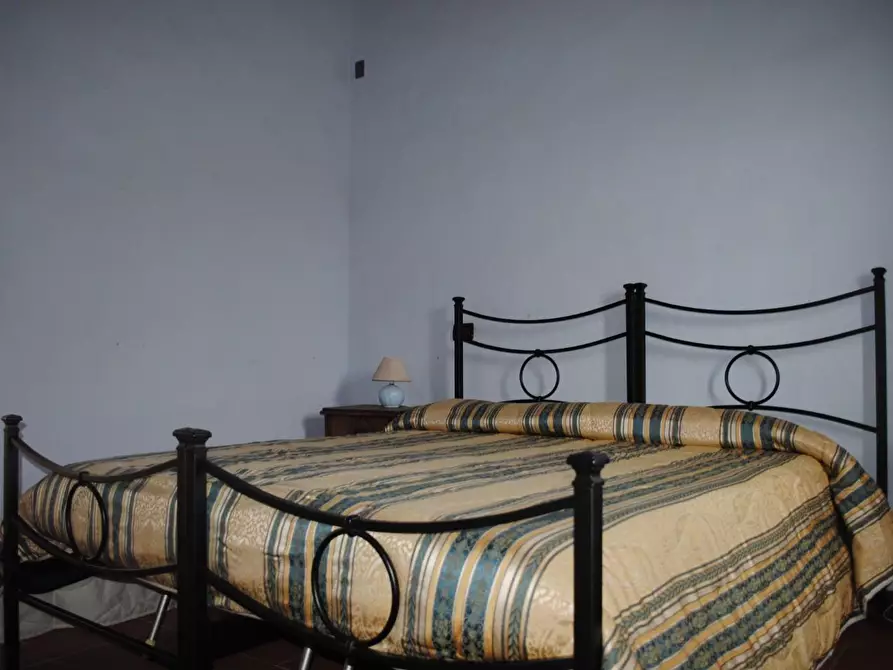 Immagine 43 di Casa colonica in vendita  a Pescia