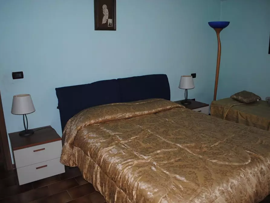 Immagine 39 di Casa colonica in vendita  a Pescia