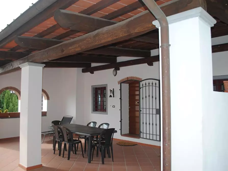 Immagine 33 di Casa colonica in vendita  a Pescia