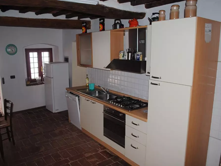 Immagine 34 di Casa colonica in vendita  a Pescia