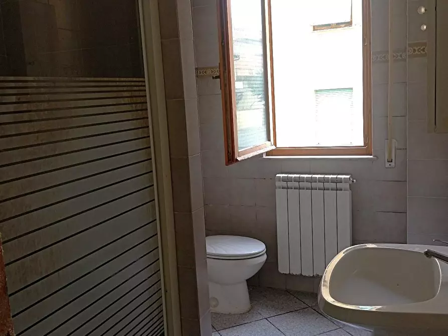 Immagine 13 di Appartamento in vendita  a Poggibonsi