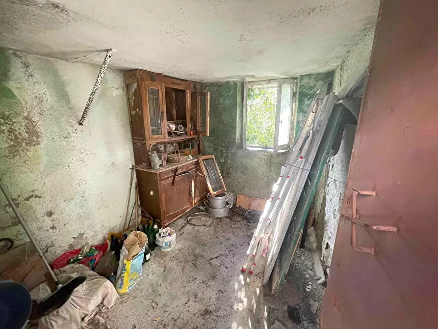 Immagine 29 di Terratetto in vendita  a Borghetto Di Vara