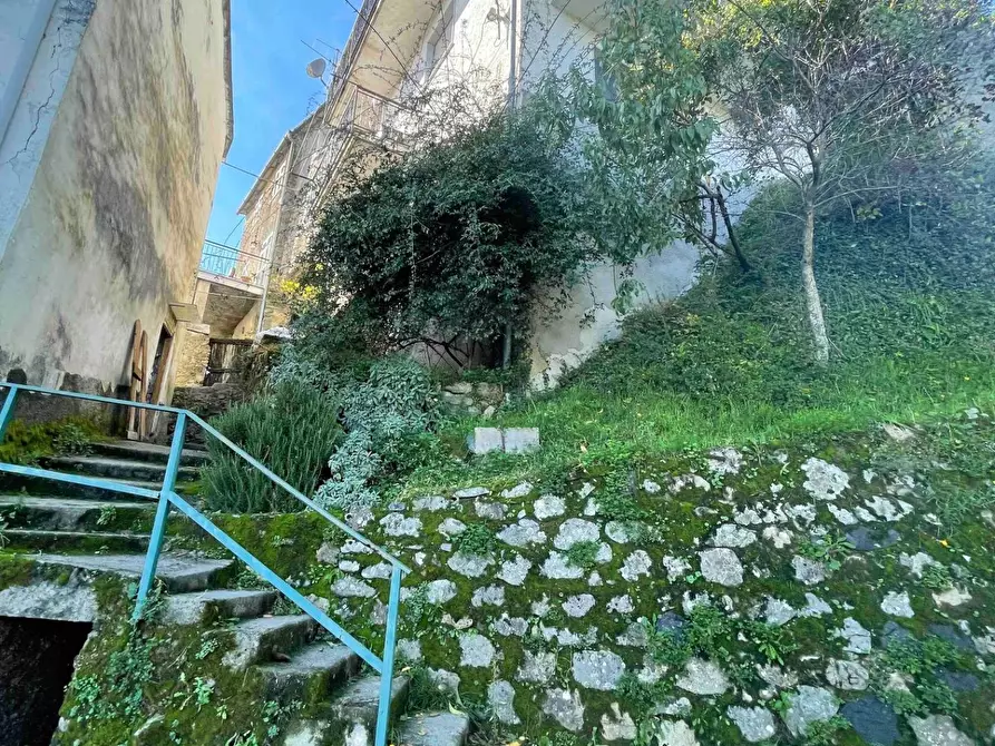 Immagine 30 di Terratetto in vendita  a Borghetto Di Vara